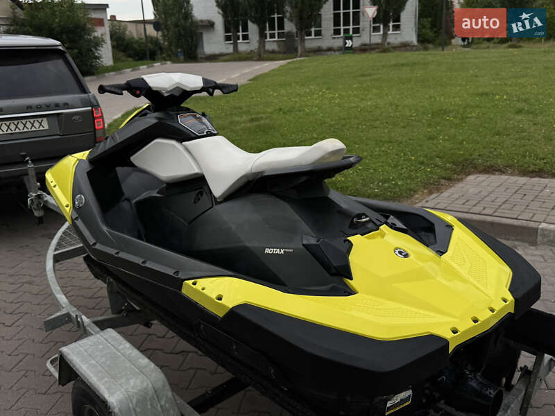 Гідроцикл спортивний BRP Spark 2016 в Житомирі