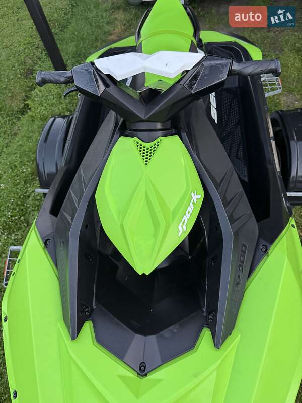 Гидроцикл спортивный BRP Spark 2017 в Житомире