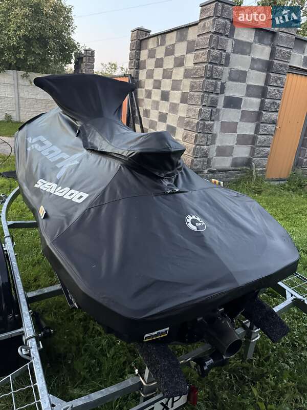 Гидроцикл спортивный BRP Spark 2017 в Житомире