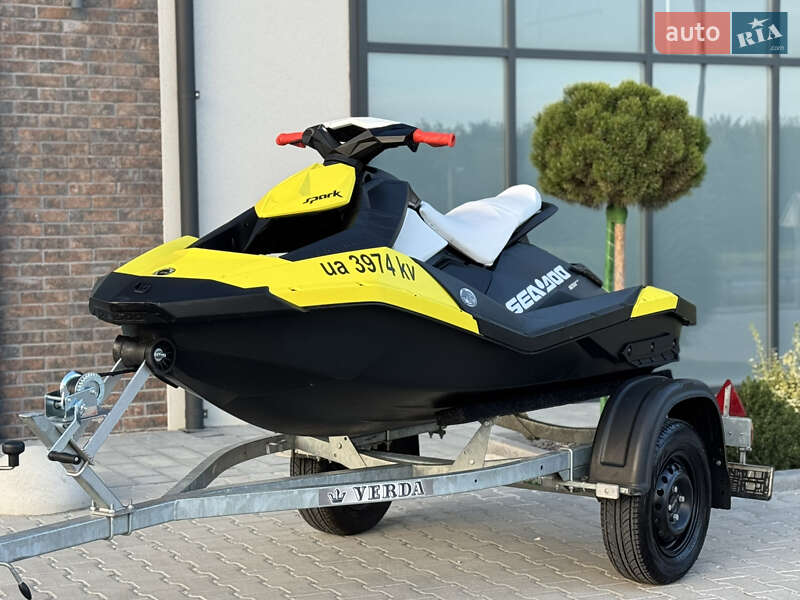 Гидроцикл спортивный BRP Spark 2016 в Тернополе