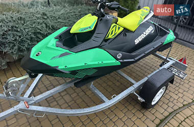 Гидроцикл спортивный BRP Spark 2020 в 