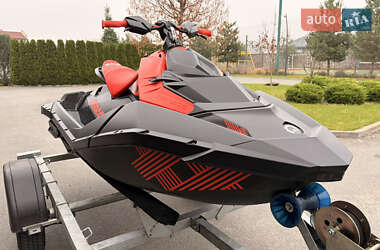 Гидроцикл спортивный BRP Spark 2022 в Днепре