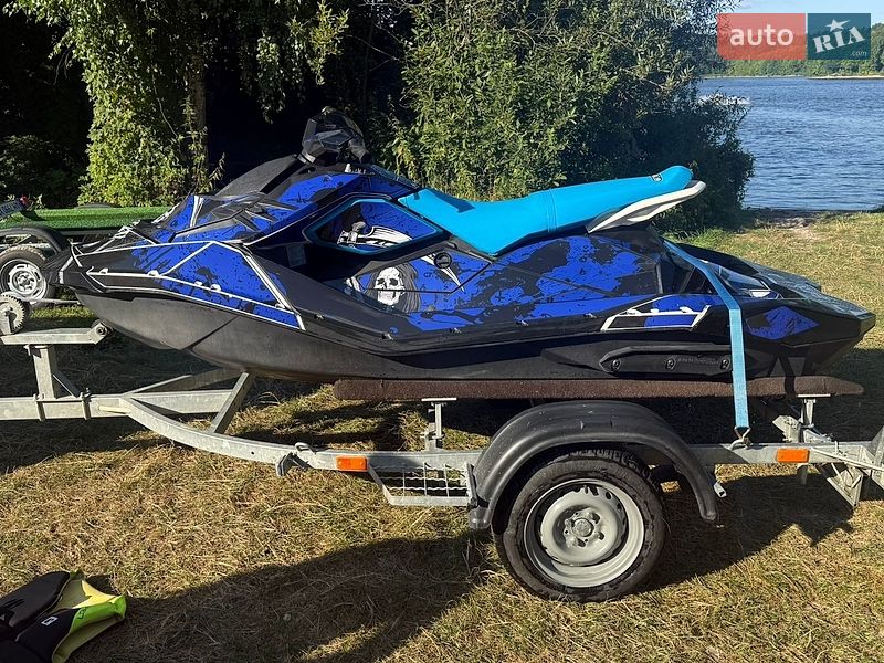 Гидроцикл спортивный BRP Spark 2021 в Житомире