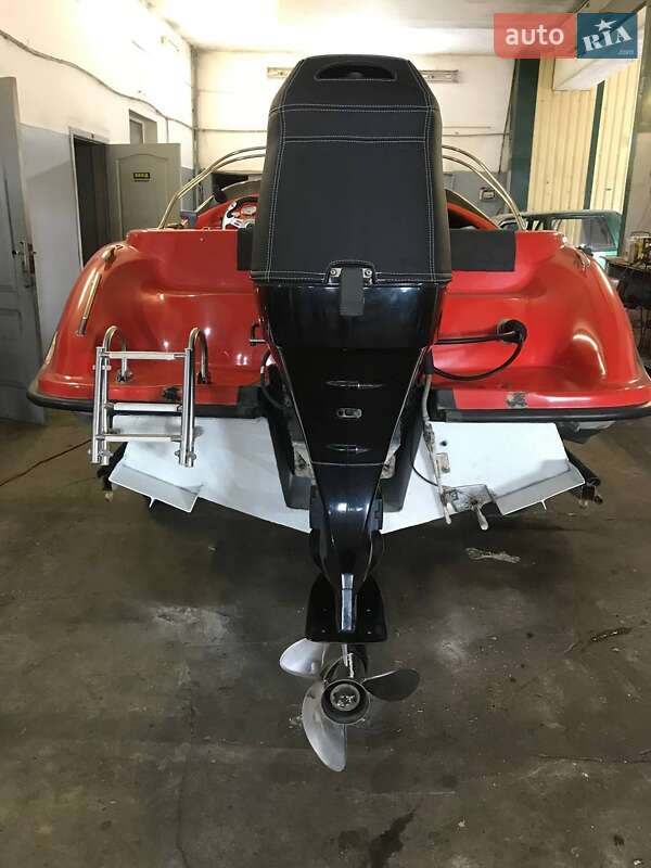 Катер BRP Speedster 2003 в Кременчуці