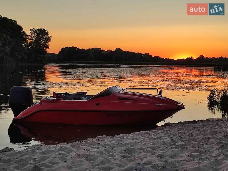 Катер BRP Speedster 2003 в Кременчуці
