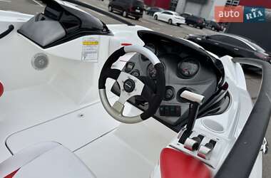 Катер BRP Speedster 2012 в 