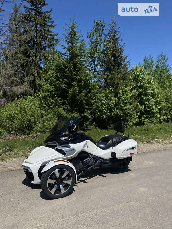 Мотоцикл Туризм BRP Spyder 2016 в Львове