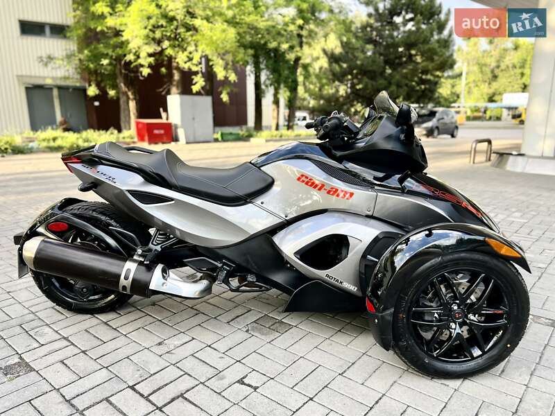 Трайк BRP Spyder 2011 в Днепре фото 4 Трайк BRP Spyder 2011 в Днепре