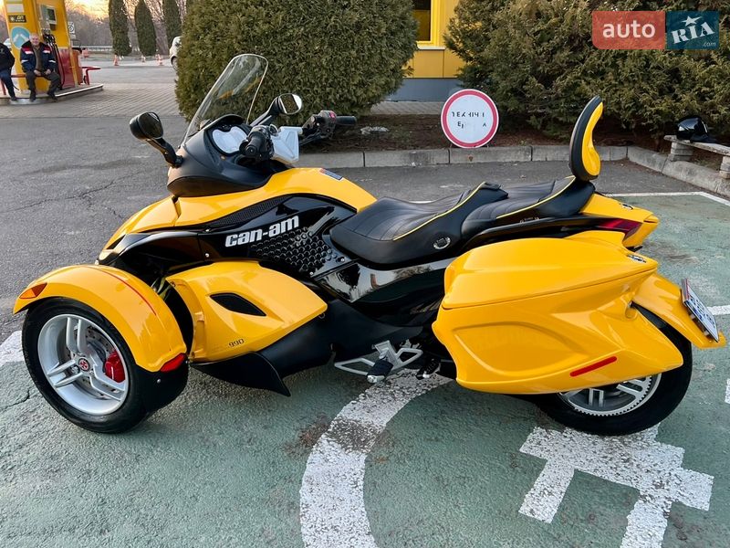 Трицикл BRP Spyder 2010 в Дубно