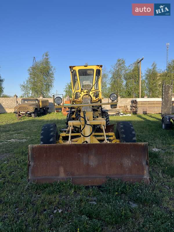 Автогрейдер Брянский Арсенал ДЗ 1992 в Могилев-Подольске