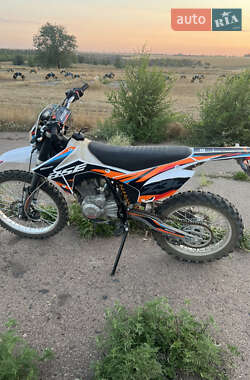Мотоцикл Кросс BSE J3D 300 Enduro 2024 в 