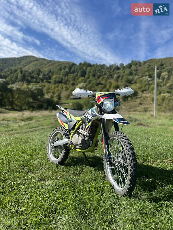 Мотоцикл Внедорожный (Enduro) BSE J3D 2023 в Косове фото Мотоцикл Внедорожный (Enduro) BSE J3D 2023 в Косове