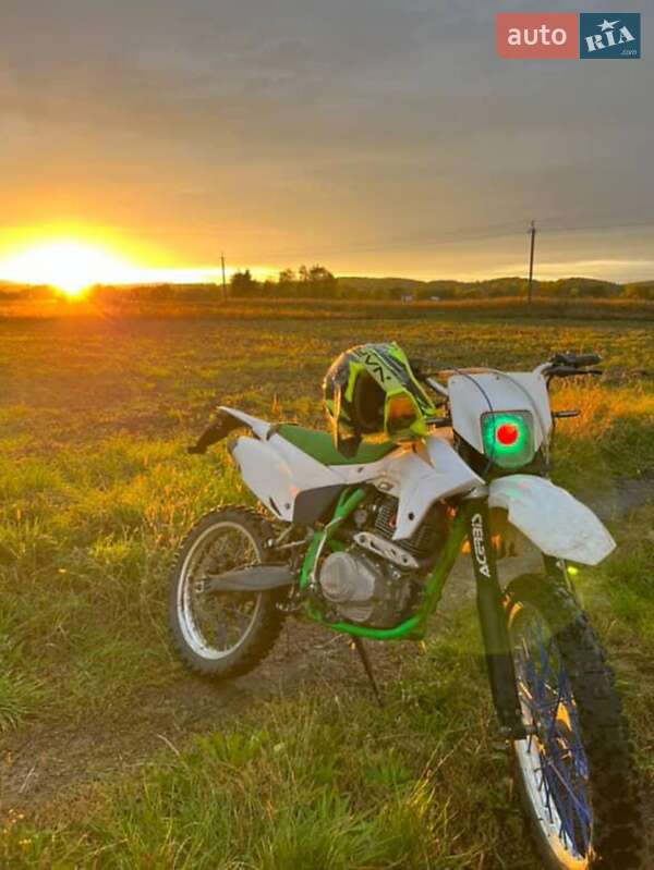 Мотоцикл Кросс BSE J3D 2023 в Рожнові фото Мотоцикл Кросс BSE J3D 2023 в Рожнові