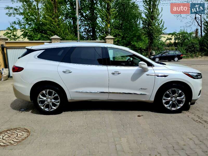 Позашляховик / Кросовер Buick Enclave 2018 в Чернівцях фото 2 Позашляховик / Кросовер Buick Enclave 2018 в Чернівцях