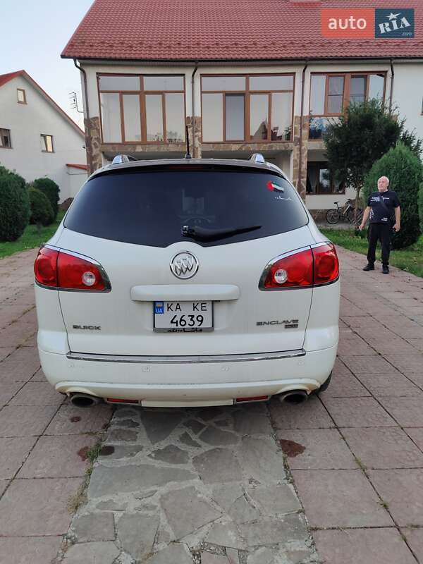 Внедорожник / Кроссовер Buick Enclave 2008 в Черновцах