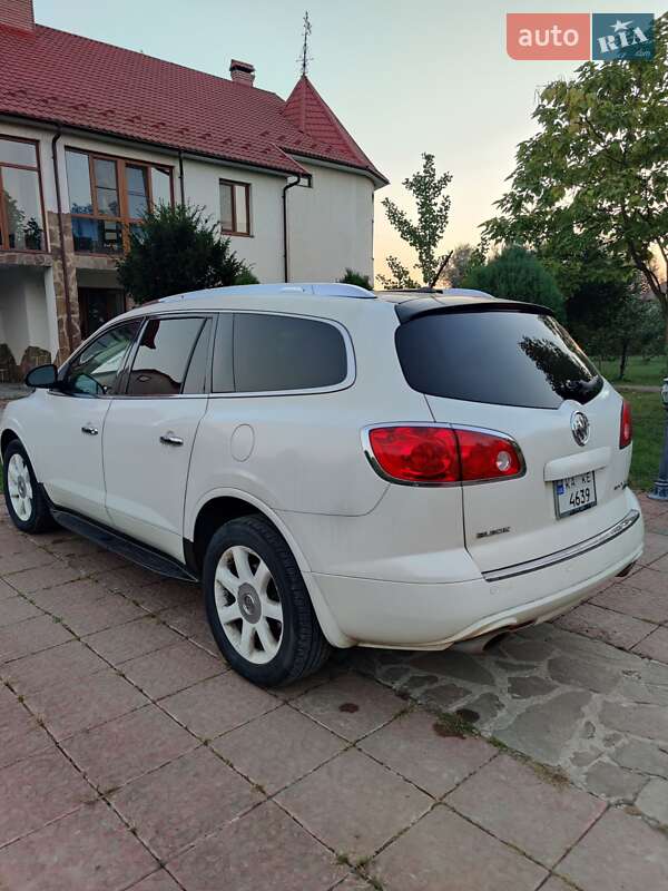 Внедорожник / Кроссовер Buick Enclave 2008 в Черновцах