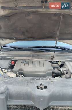 Внедорожник / Кроссовер Buick Enclave 2008 в Черновцах