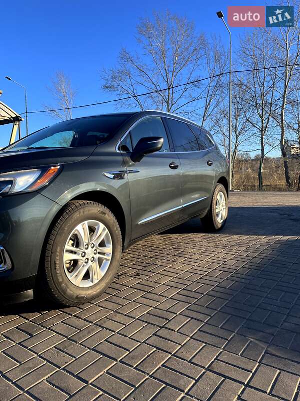 Позашляховик / Кросовер Buick Enclave 2017 в Запоріжжі