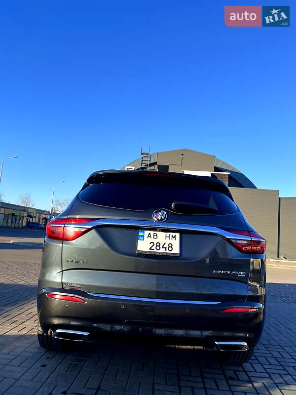 Внедорожник / Кроссовер Buick Enclave 2017 в 