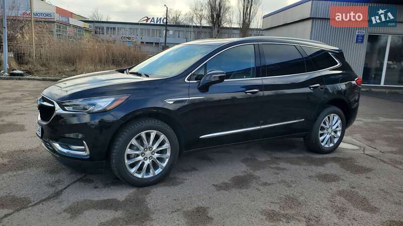 Позашляховик / Кросовер Buick Enclave 2018 в Миколаєві