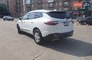 Внедорожник / Кроссовер Buick Enclave 2018 в 