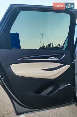 Позашляховик / Кросовер Buick Enclave 2023 в 