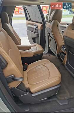Позашляховик / Кросовер Buick Enclave 2016 в 