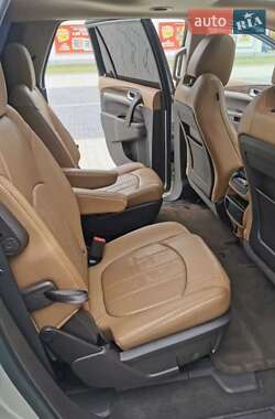 Позашляховик / Кросовер Buick Enclave 2016 в 