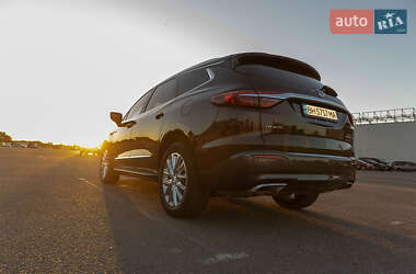 Позашляховик / Кросовер Buick Enclave 2018 в 