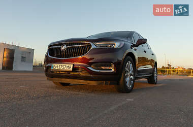 Позашляховик / Кросовер Buick Enclave 2018 в 