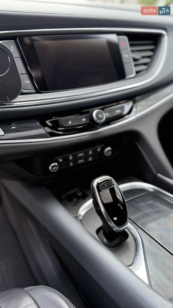 Внедорожник / Кроссовер Buick Enclave 2017 в Ивано-Франковске