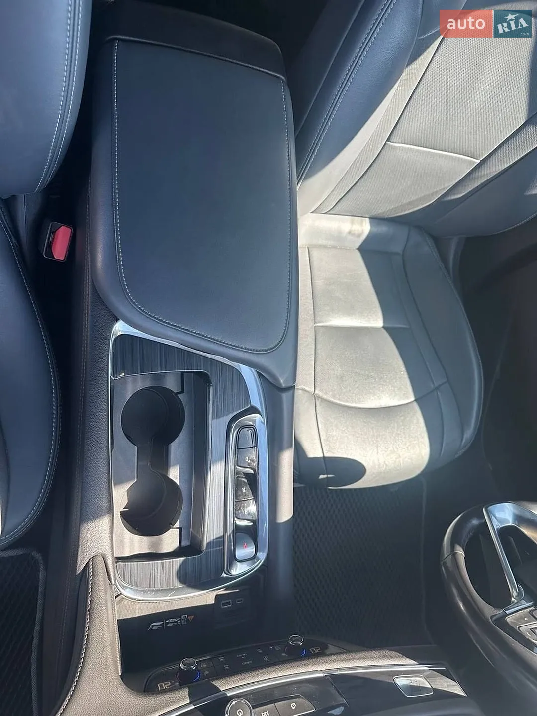 2021 Buick Enclave - мініатюра 10