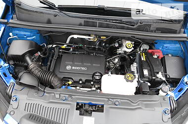 Внедорожник / Кроссовер Buick Encore 2016 в 