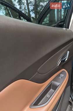 Внедорожник / Кроссовер Buick Encore 2014 в 