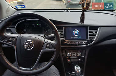 Позашляховик / Кросовер Buick Encore 2018 в 