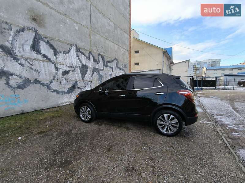 Позашляховик / Кросовер Buick Encore 2019 в Чернівцях