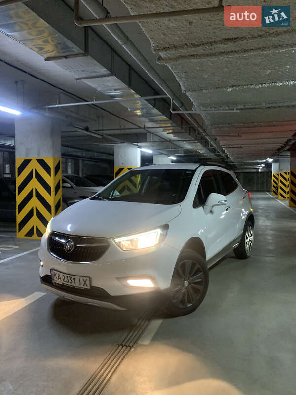 Внедорожник / Кроссовер Buick Encore 2018 в Киеве