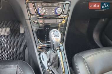 Внедорожник / Кроссовер Buick Encore 2017 в 