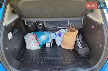 Позашляховик / Кросовер Buick Encore 2016 в 
