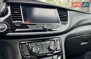 Внедорожник / Кроссовер Buick Encore 2019 в 
