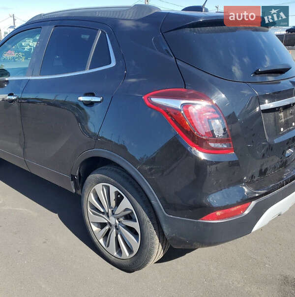 Позашляховик / Кросовер Buick Encore 2018 в 