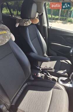 Внедорожник / Кроссовер Buick Encore 2014 в 