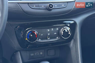 Внедорожник / Кроссовер Buick Encore 2021 в 