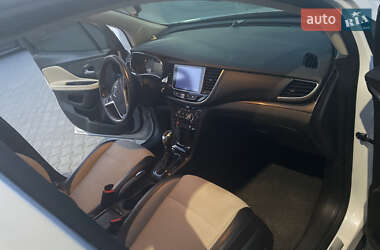 Внедорожник / Кроссовер Buick Encore 2017 в 