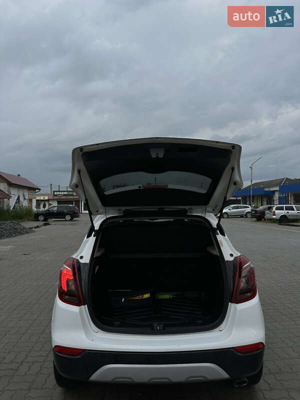 Позашляховик / Кросовер Buick Encore 2016 в Золочеві