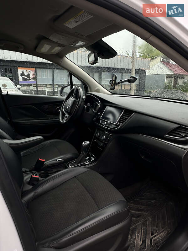 Позашляховик / Кросовер Buick Encore 2016 в Золочеві