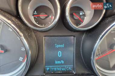 Позашляховик / Кросовер Buick Encore 2013 в 