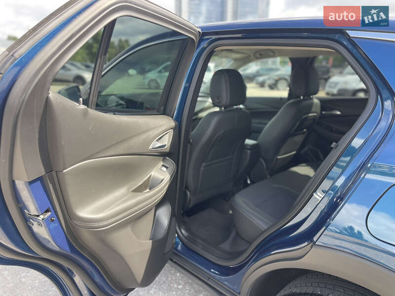 Позашляховик / Кросовер Buick Encore 2020 в Києві