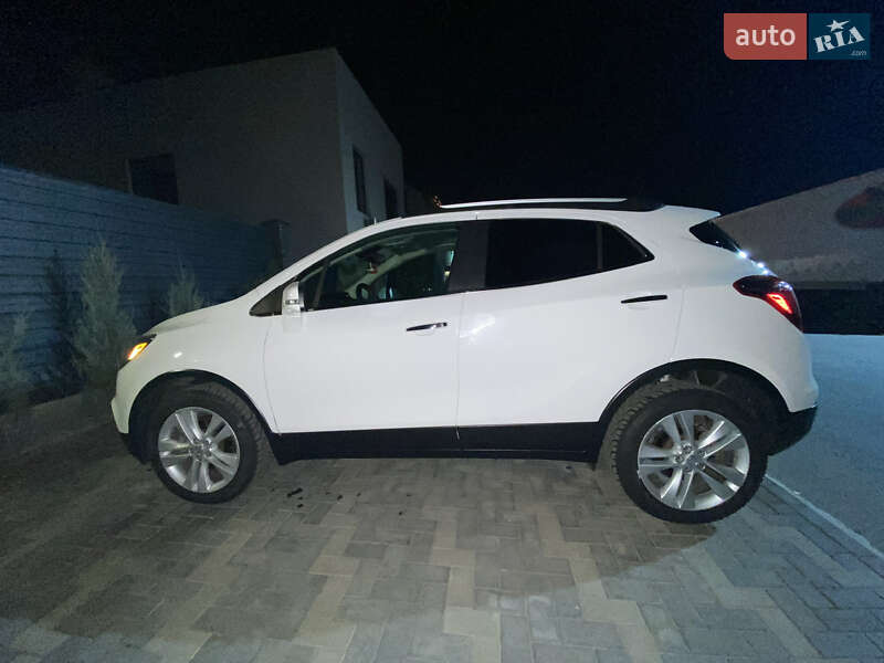 Внедорожник / Кроссовер Buick Encore 2018 в Софиевской Борщаговке