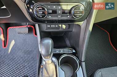 Позашляховик / Кросовер Buick Encore 2020 в 